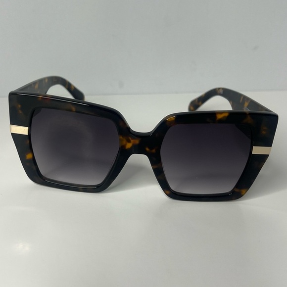 Quay Australia Notorious‎ Neutral Tort Frame w/ Smoke Lens!! NEW!!!! ??️ main image 5